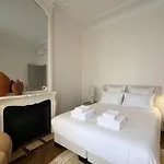 3Br Pierre Charron Champs Elysee