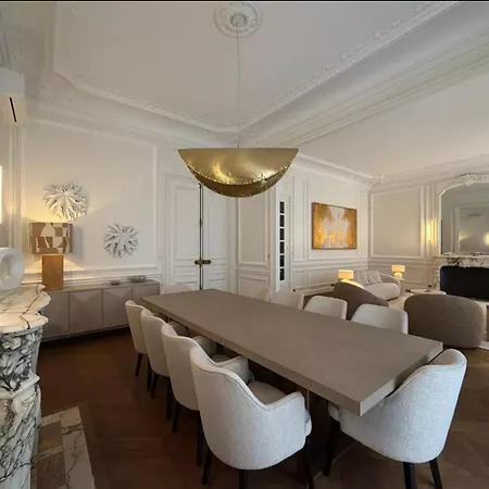 3br Pierre Charron Champs Elysee * Parigi