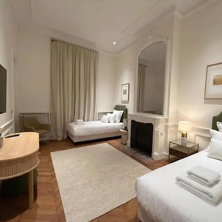 Appartamento 3br Pierre Charron Champs Elysee *